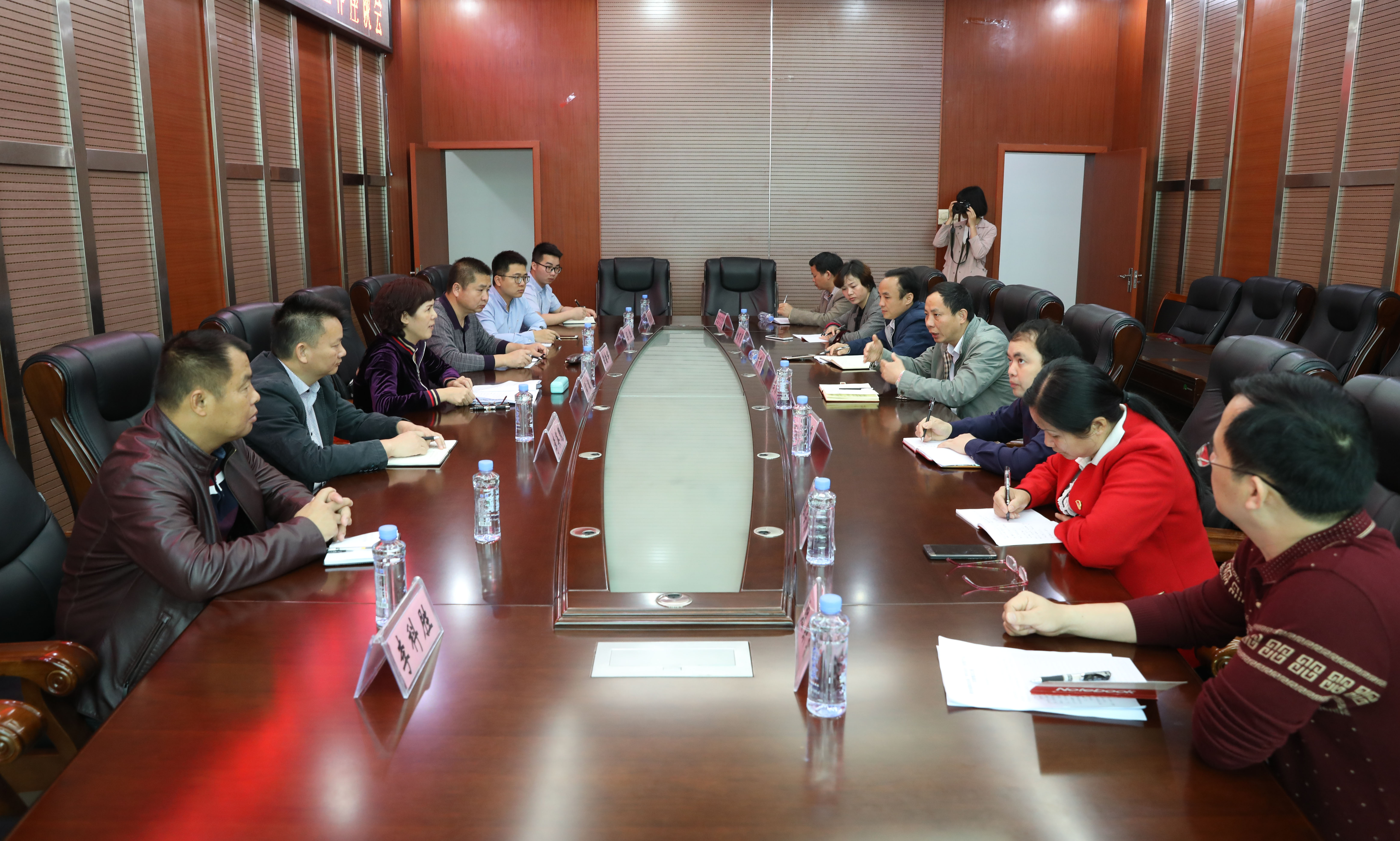 爽爽窝窝午夜精品一区二区