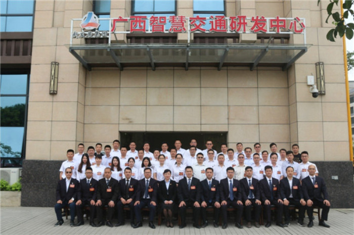 爽爽窝窝午夜精品一区二区