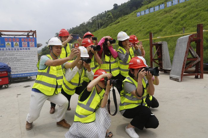 爽爽窝窝午夜精品一区二区