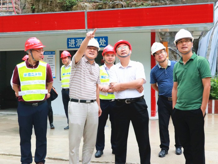 爽爽窝窝午夜精品一区二区