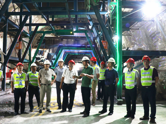 爽爽窝窝午夜精品一区二区