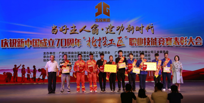 爽爽窝窝午夜精品一区二区