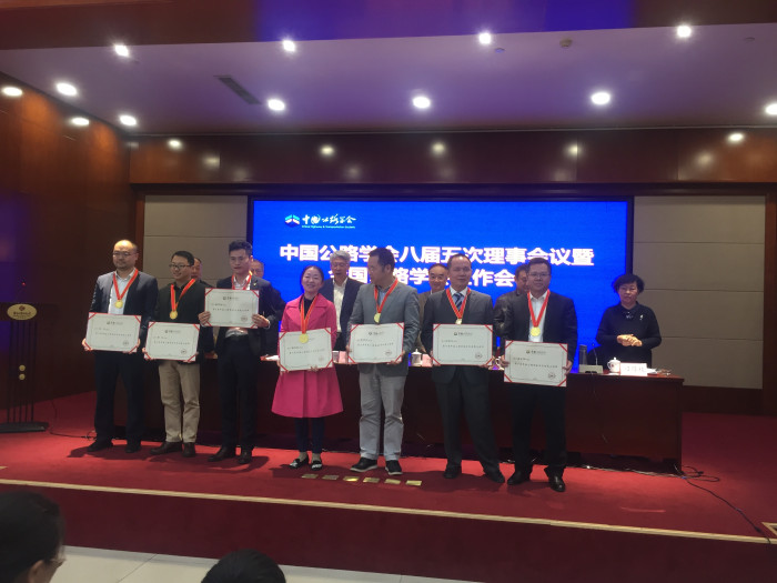 爽爽窝窝午夜精品一区二区