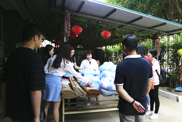 爽爽窝窝午夜精品一区二区